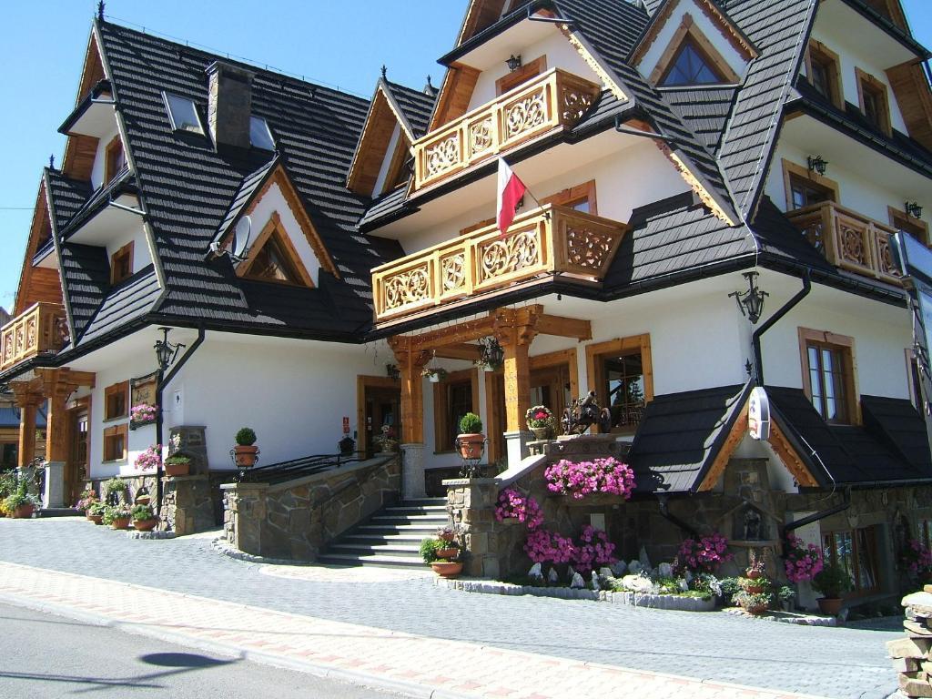 Pensjonat Zbojecki Dwor - Blisko Basenow Termalnych I Szlakow Gorskich Bukowina Tatrzanska Exterior photo